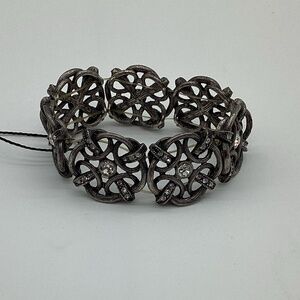804. Antique Gunmetal Gray Floral Inspired Stretch Bracelet VGUC